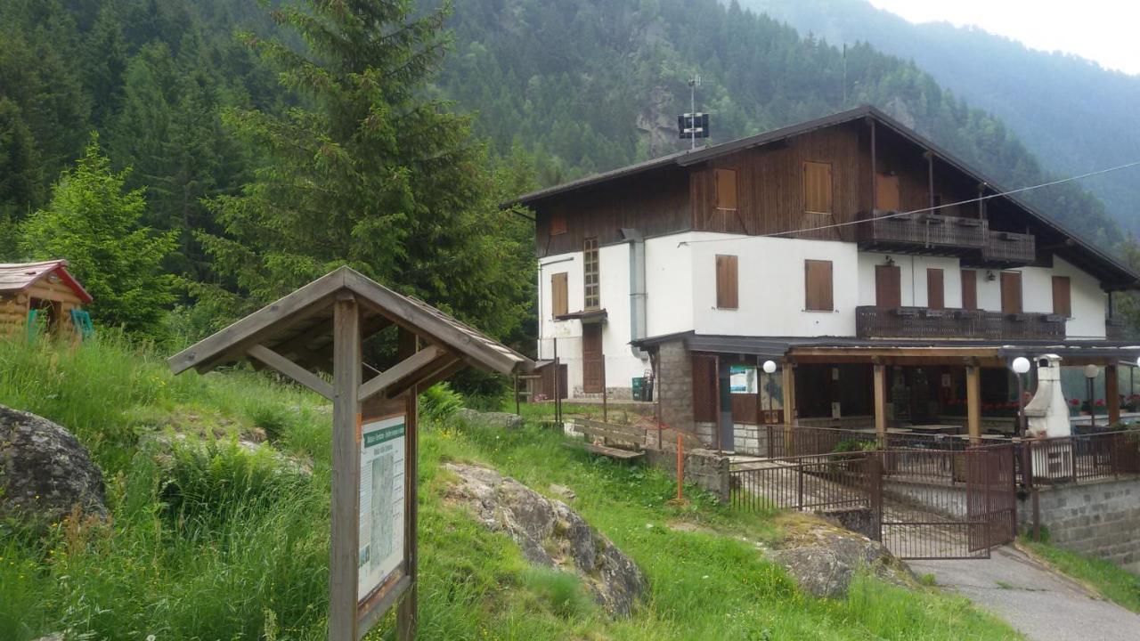Отель Rifugio Stella Alpina Saviore dell'Adamello Экстерьер фото